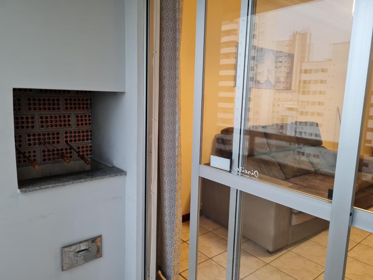 Апартаменты Apartamento 2 Quartos Central Diferenciado Балнеариу-Камбориу Экстерьер фото