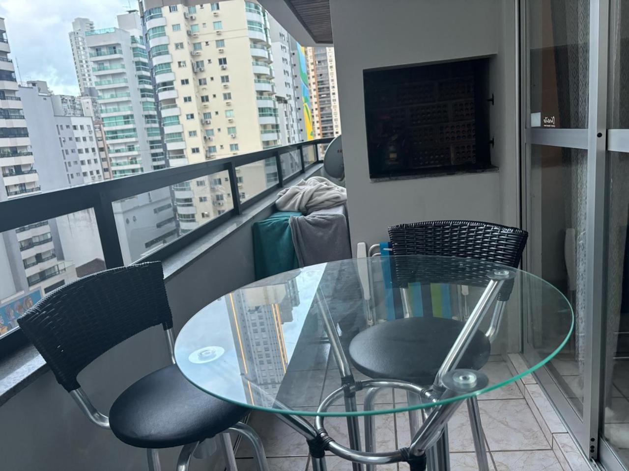 Апартаменты Apartamento 2 Quartos Central Diferenciado Балнеариу-Камбориу Экстерьер фото